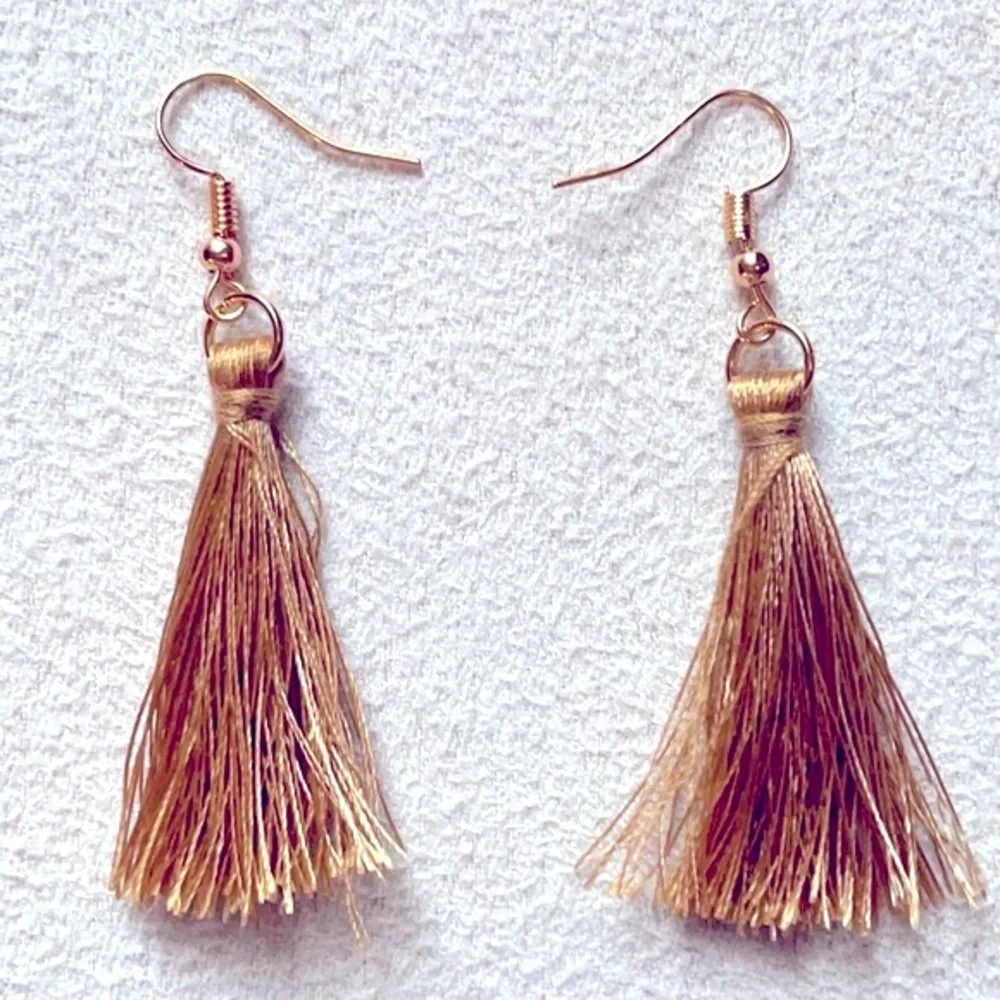 Light brown tassel drop earrings